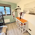 Oak Guest Rooms